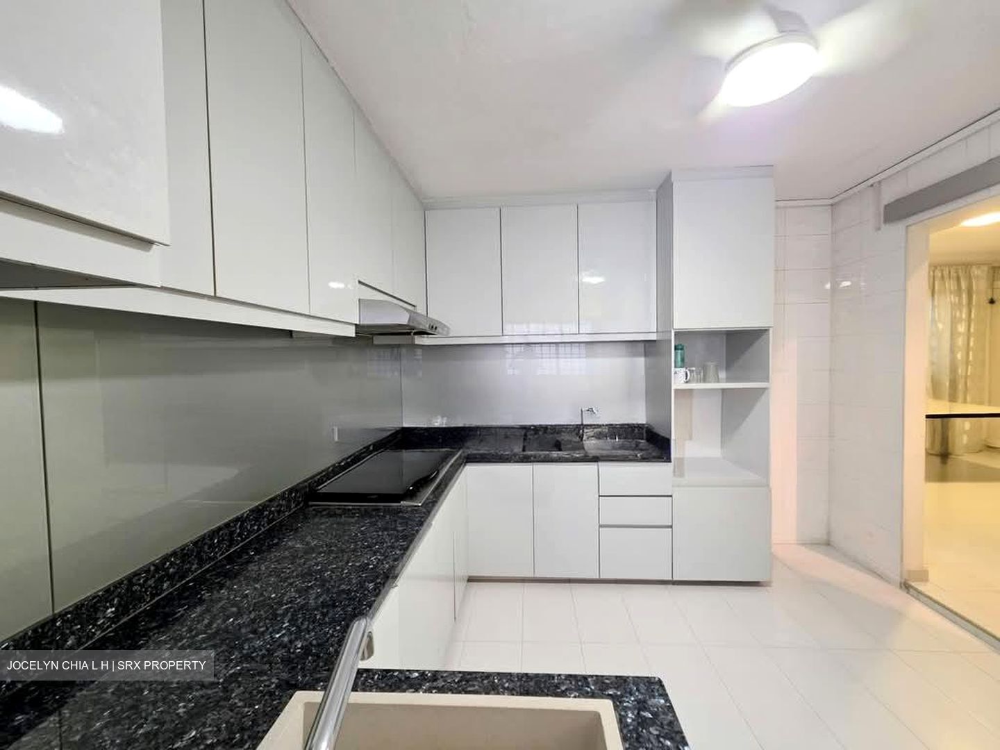 Blk 405 Hong Kah Court (Jurong West), HDB Executive #563071981